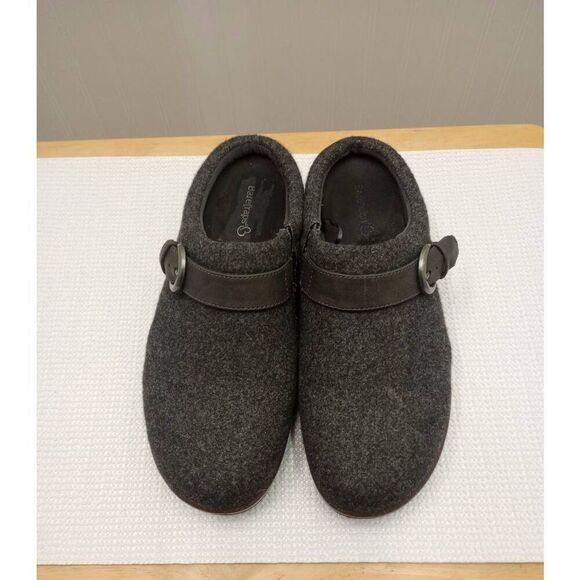 Bare Traps grey wool mules, slides. Slip ins size 7 ( narrow) - Picture 1 of 8